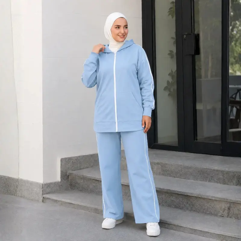 طقم رياضي نسائي أنيق بغطاء رأس - Image 5